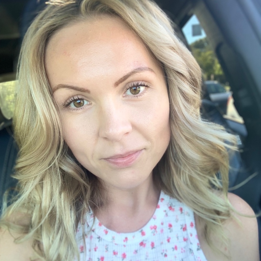 Meet your Posher, Leeann